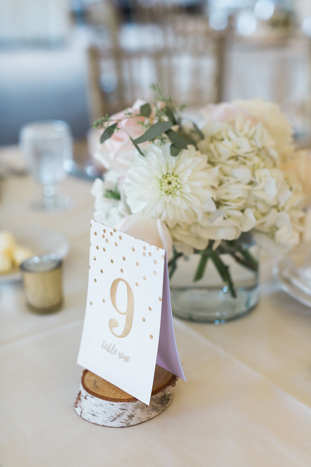Short, full, Blush and White centerpieces